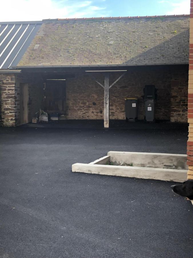 Residence Merlin Appartement Arthur Saint-Malon-sur-Mel Luaran gambar