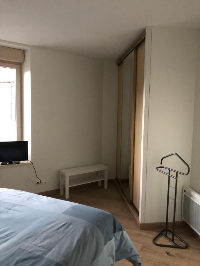 Residence Merlin Appartement Arthur Saint-Malon-sur-Mel Luaran gambar